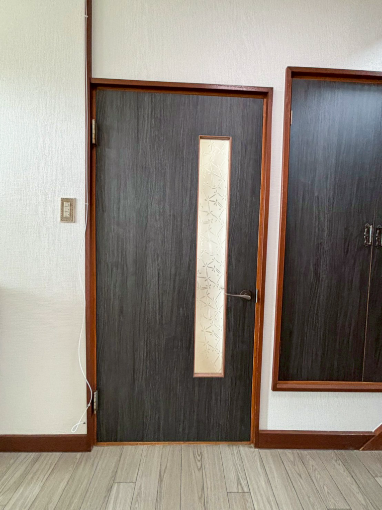 ドアリアテックシート貼りアフター